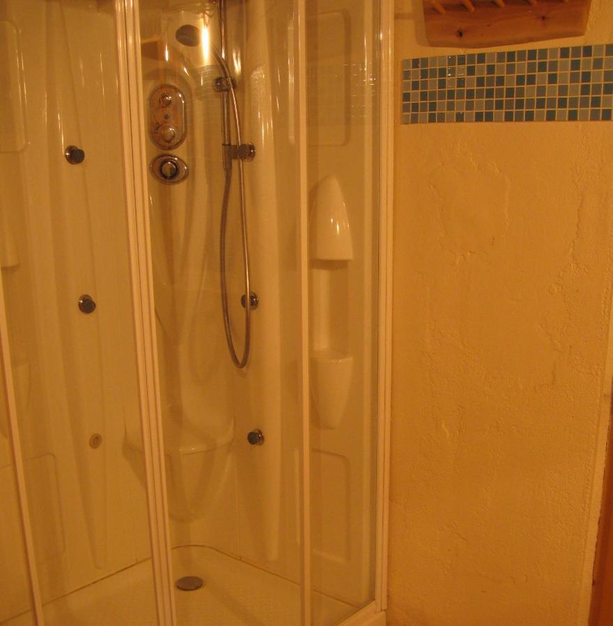 Zimmer Mit Sauna Und Kochgelegenheit Rott Ngoại thất bức ảnh